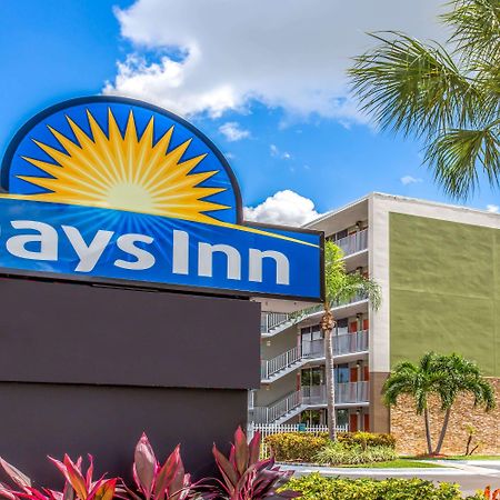 Days Inn By Wyndham Fort Lauderdale Airport Cruise Port Buitenkant foto